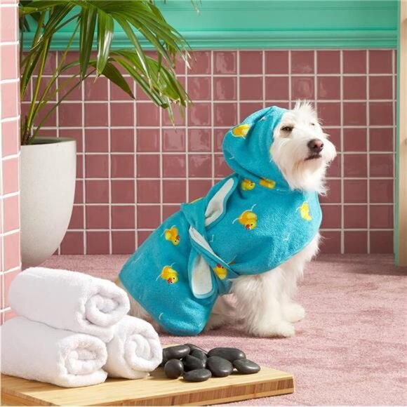 Dog Bathrobe Towel Lightweight, Fast Drying Bathrobe for Dogs - Picture 2 of 7